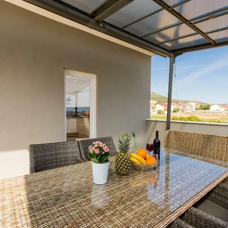 Initium,heated Pool Season Villa *