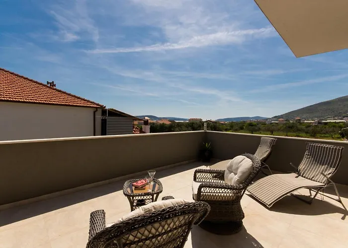 Vila Initium,heated Pool Season Trogir