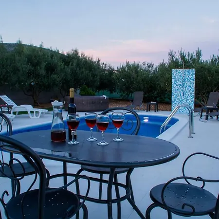 Vila Initium,heated Pool Season Trogir